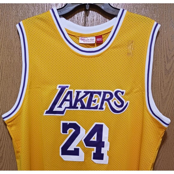 Kobe Bryant (Mitchell/Ness)-(Lakers)-(Yellow)-(Jersey)-(New Cond.)-(SizeXL)-$100 - Picture 3 of 12